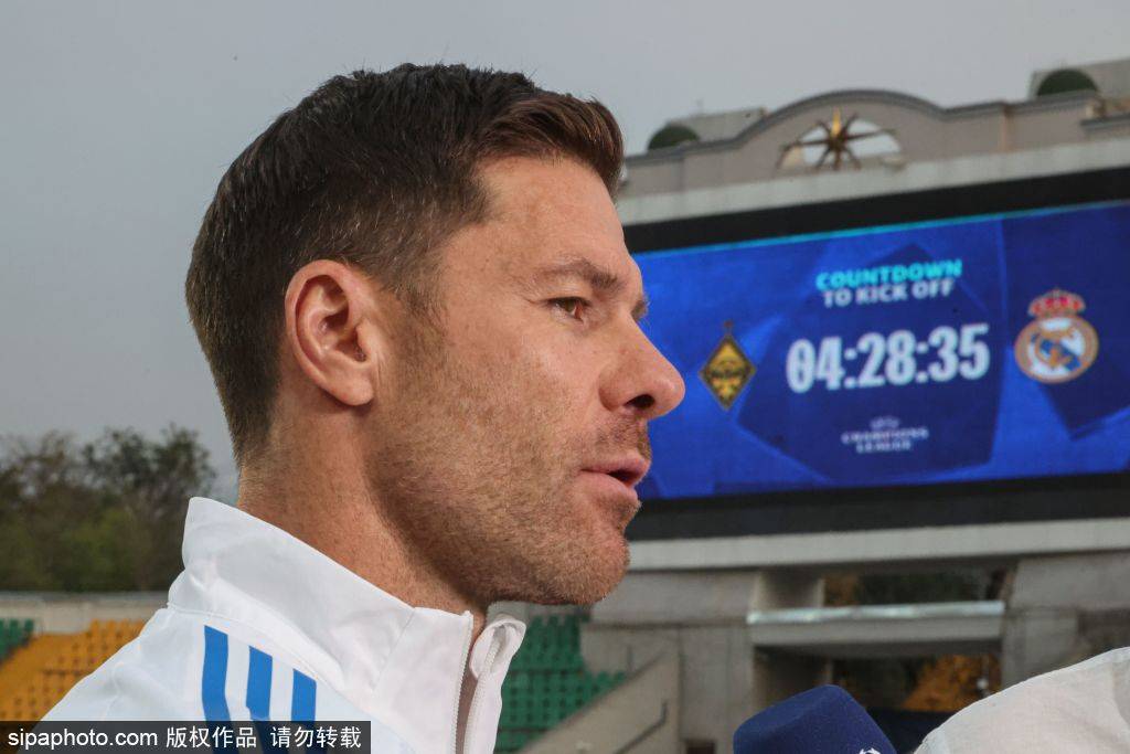 莱默尔续约传闻：拜仁的未来之星或将留队至2027年